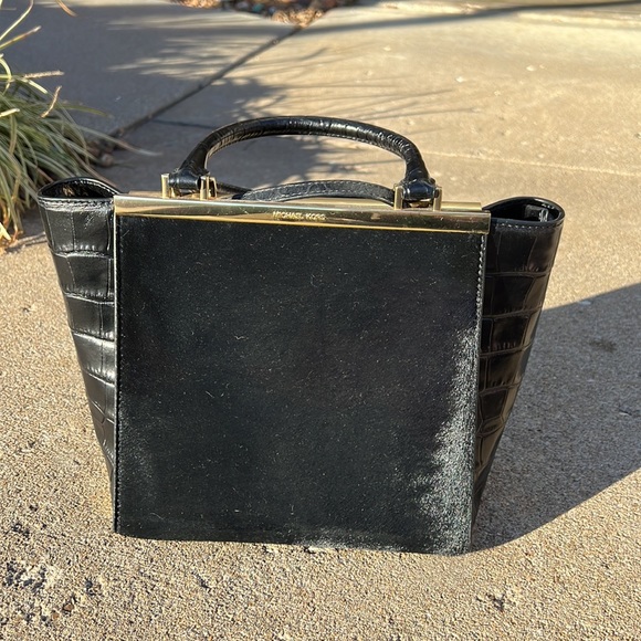 EUC Michael Kors Lana embossed tote, black - Picture 3 of 8